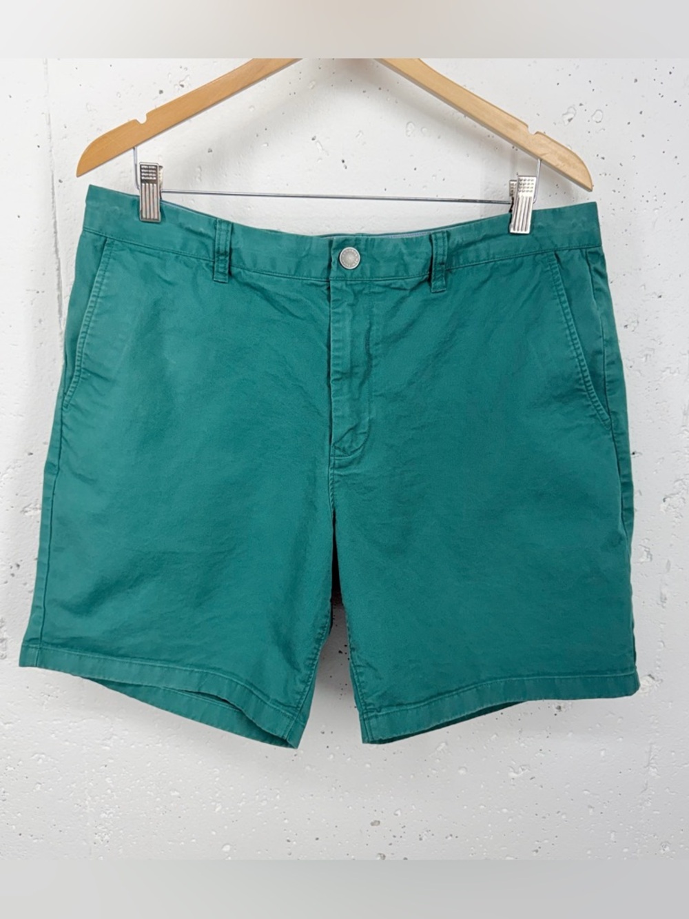 Bonobos Men’s Size 35 Athletic 7" Green Broke In Chino Shorts
